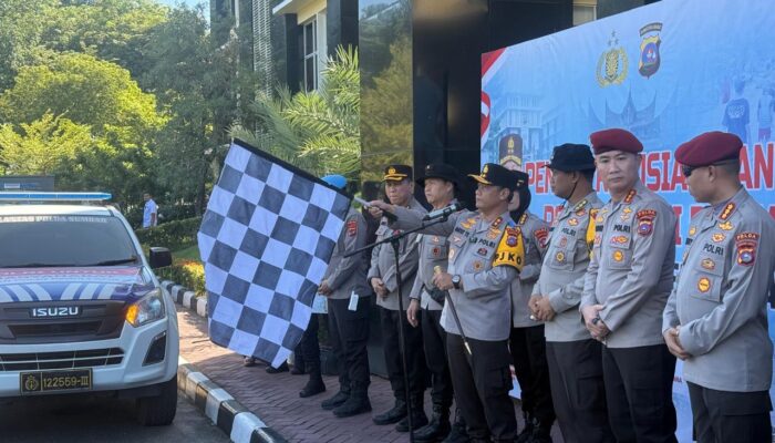 Polda Sumbar Kerahkan Bantuan Kemanusiaan, Kapolda: Tidak Ada Hari Libur dalam Penanganan Bencana