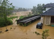 Banjir di Padang; 31 Ribu Jiwa Terdampak, Delapan Warga Meninggal