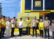 Salurkan 17 Hewan Kurban, Khairunas: Golkar Harus Hadir Ditengah Masyarakat