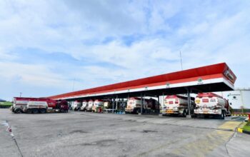 Rehabilitasi Jalan Hambat Distribusi, Pertamina Terapkan Operasi 24 Jam di IT Teluk Kabung